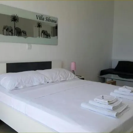Silvana - Studio With Balcony And Sea View *