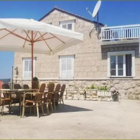 Apartman Silvana - Studio With Balcony And Sea View *