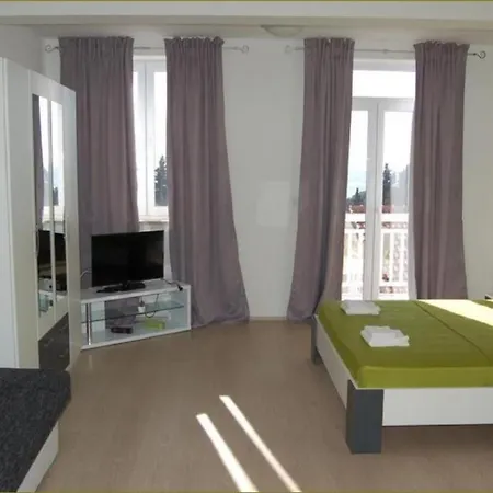 Silvana - Studio With Balcony And Sea View Apartman Mlini